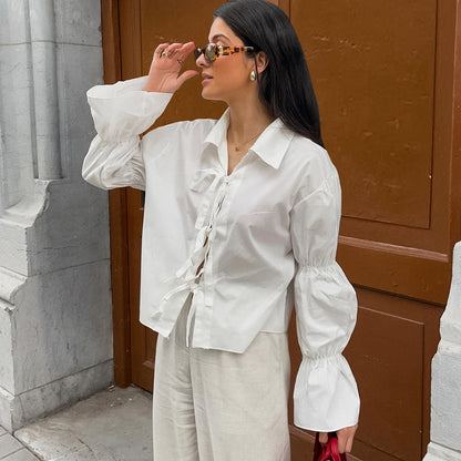 Camisa informal de oficina con cuello, mangas caídas y diseño de algodón blanco para mujer