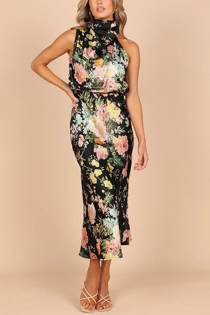 Ärmelloses Neckholder-Kleid aus Satin mit Print für reife, elegante Damen