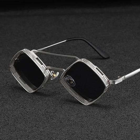 Steampunk Sunglasses New Retro Men Ladies Metal Hollow Frame Fashion Glasses Brand Designer High Quality Sunglasses UV400