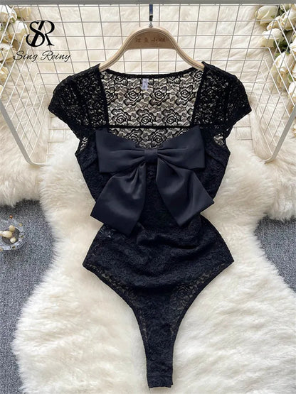 2023 frauen Sheer Spitze Playsuits Squre Neck Kurze Ärmel Bogen Hotsweet Schlank Strampler Mode Koreanische Sexy Strand Bodys Wanita