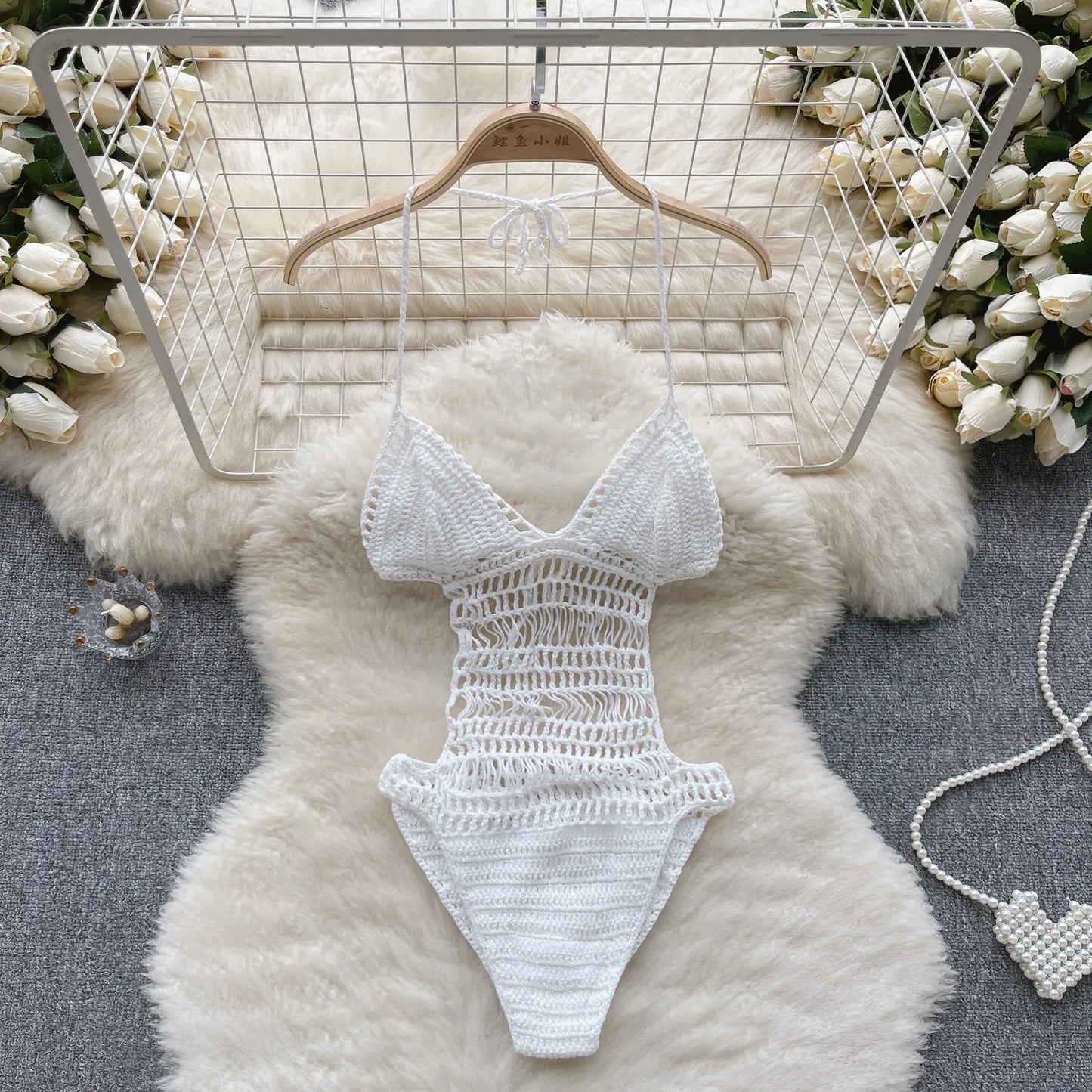 Hollow Out Backless Sexy Bodysuits Fashion Ladies Halter Beach Knitted Top 2023 Sheer Lace Up Vacation Slim Playsuits Wanita