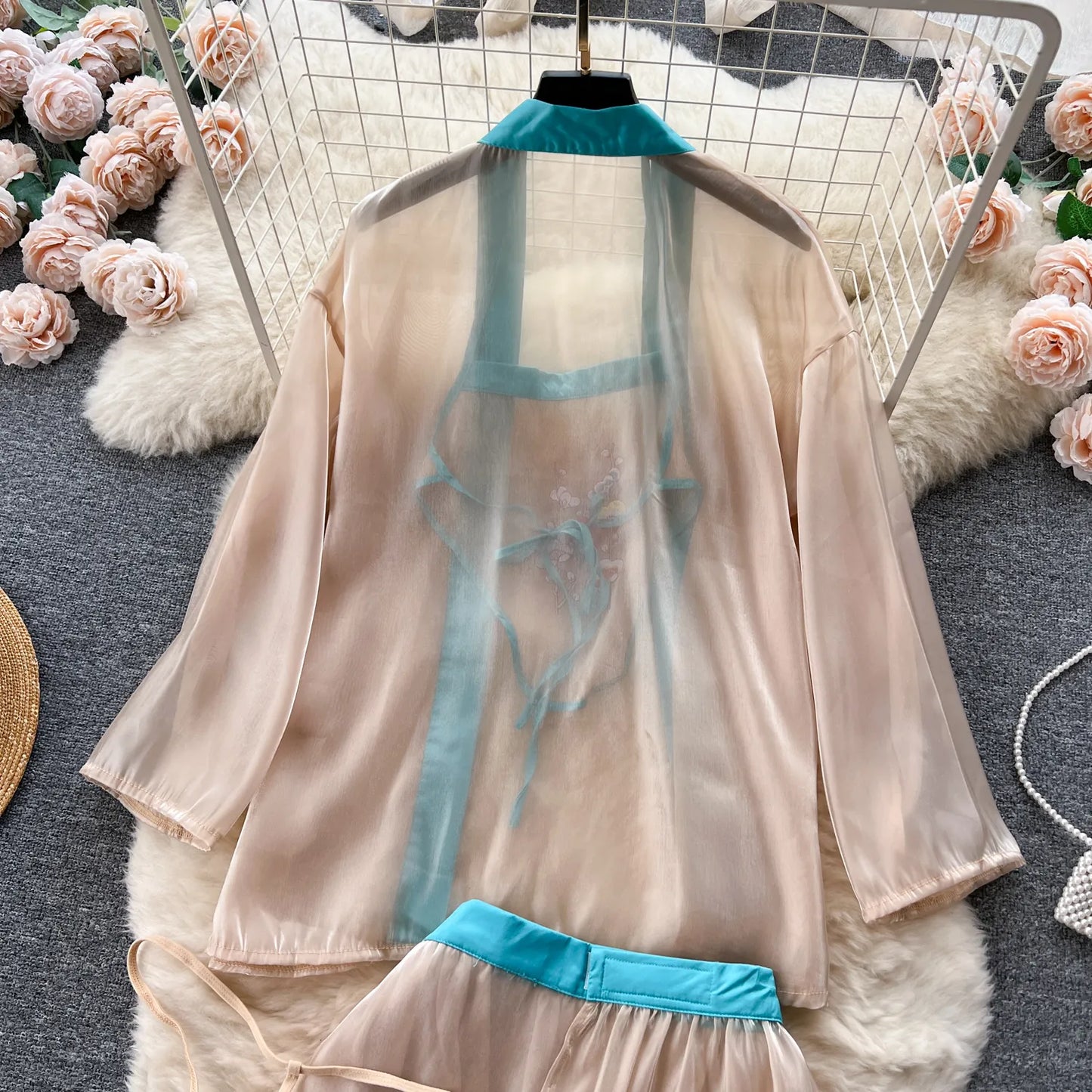 Vintage Stickerei Sexy Nacht Anzüge Weibliche Lose Blumen Camis + Mini Rock + Tangas Chinesischen Stil Cosplay Sheer Nachtwäsche Wanita