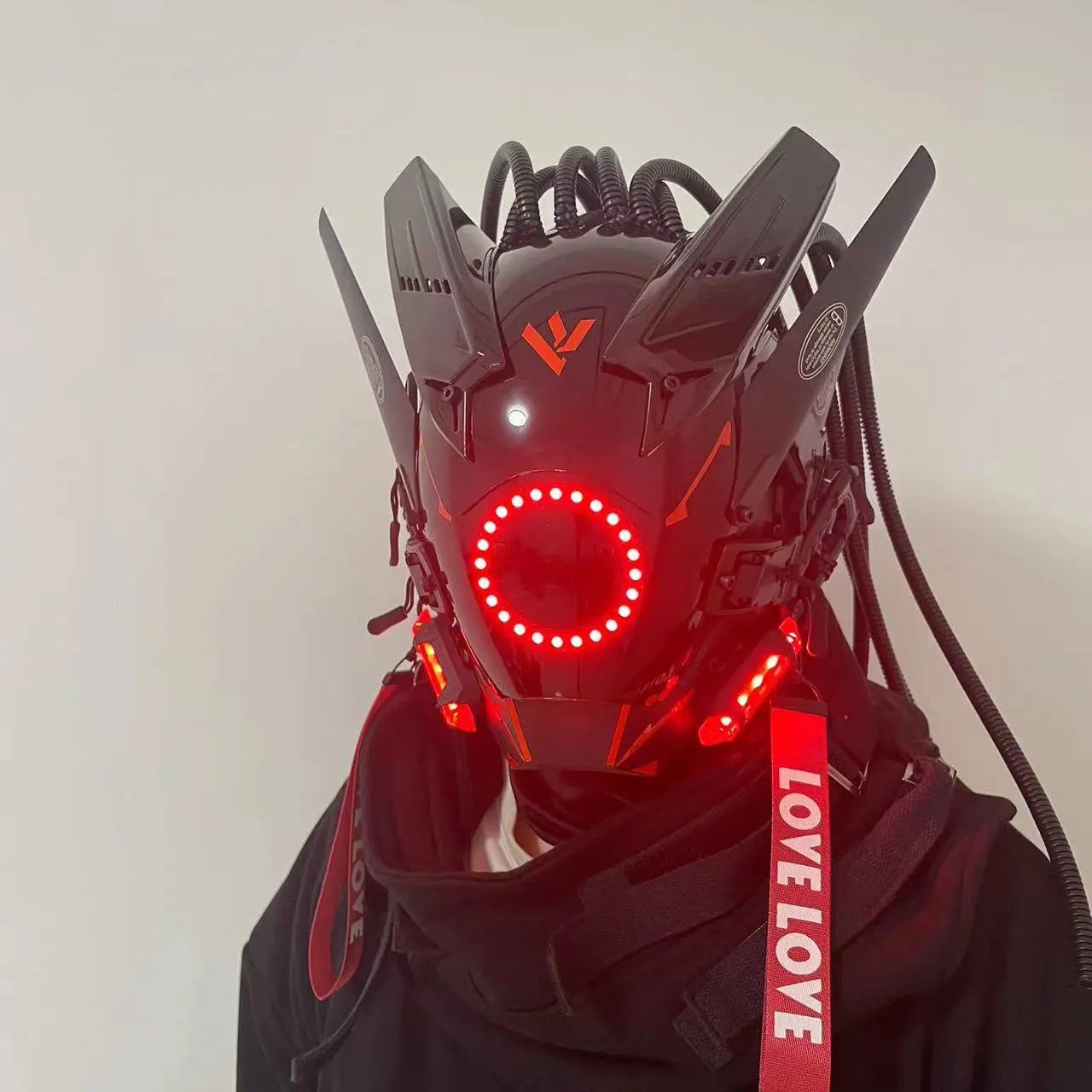 Máscara ligera Shinobi Samurai casco Cyberpunk Cosplay rastas máscara genial con trenzas Led regalo de Navidad y Halloween alas de rastas