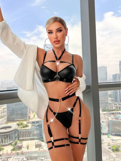 Latex Dessous Leder Unterwäsche für Frauen Neckholder BH BH und Höschen Set Sexy PVC Outfit mit Kette 4-teilig