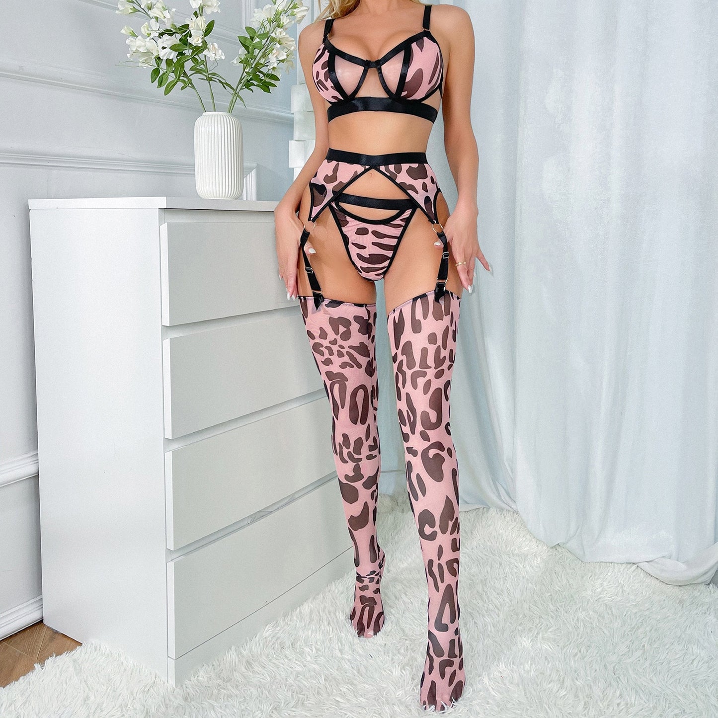 Leopard Lingerie With Stocking Cut Out Bra Sensual Brief Sets 4-Piece See Through Lace Fancy Underwear Garter Intimate