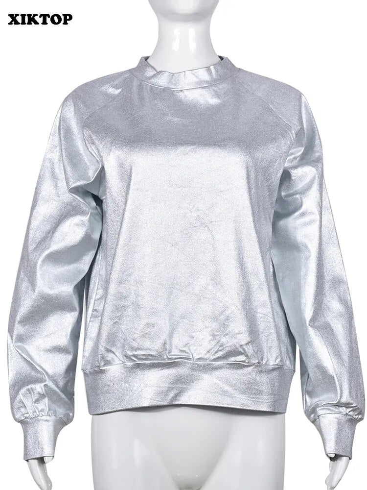 XIKTOP Silber T-Shirt Frauen Herbst 2023 Mode Passende Feste Weibliche Kleidung Grundlegende Rundhals Tops Street Punk