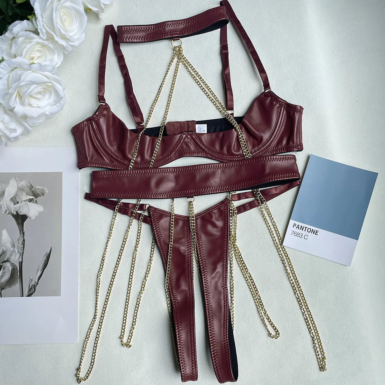 Kit de sujetador de media copa de lencería de cuero Sensual, Push Up con cadena, traje de Bilizna desnudo sin entrepierna, PU sin censura