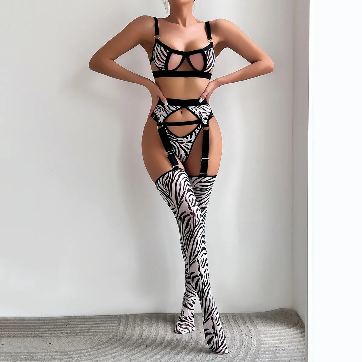 Zebra Sexy Strümpfe Dessous Cup Out BH Brasilianisches Intimset Fantasy Kostüm Passende G-String Outfits