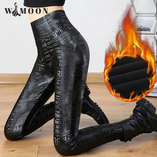 Leggings de cuero elásticos con grafiti y letras para mujer, mallas de lana ajustadas cálidas de cintura alta para otoño e invierno, pantalones pitillo de PU para motocicleta