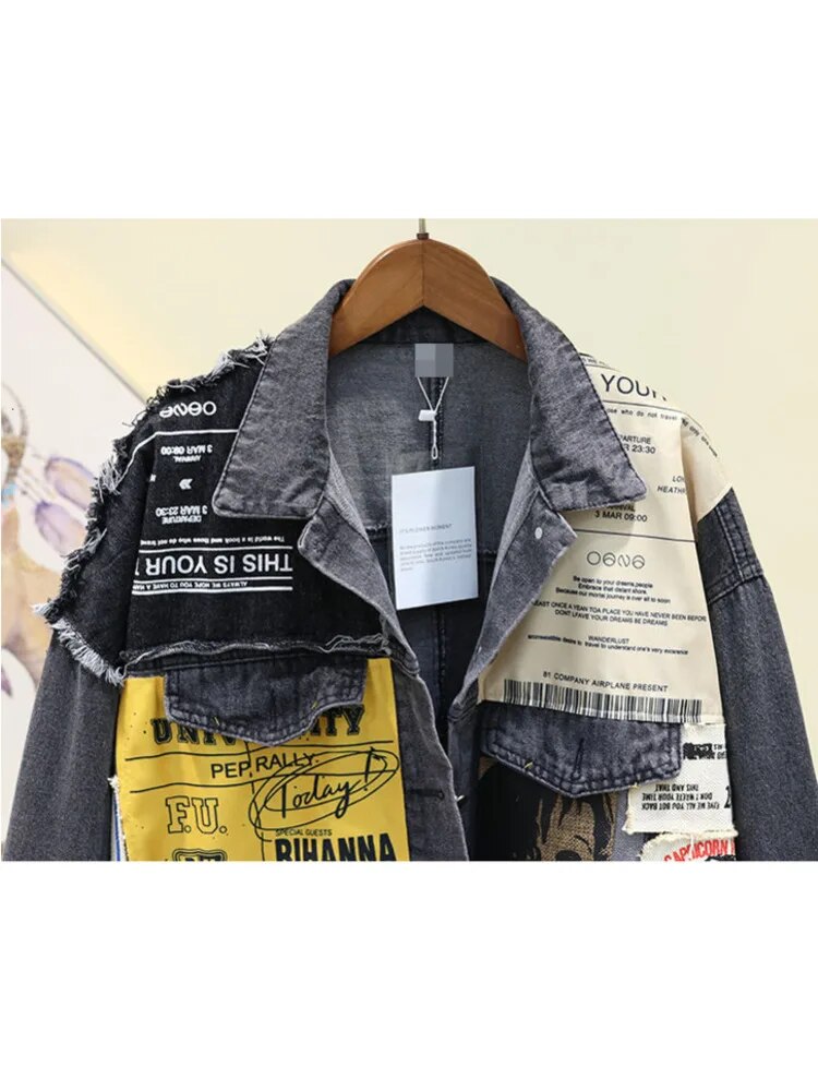 Vintage Full Sleeve Appliques Newspaper Pattern Large Size Black Denim Jacket Leisure Trend Coat 2023 Autumn New Jeans Jacket