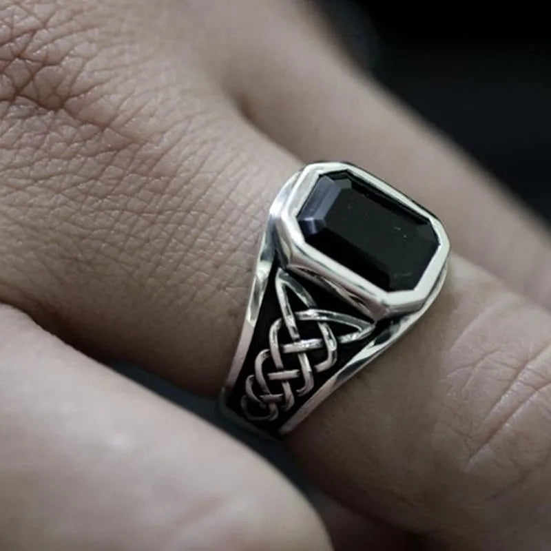 Anillo para personas mayores de moda con personalidad de fiesta punk con gema negra tótem de civilización maya Retro para hombre