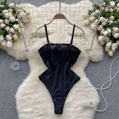 Strap Solid Bodycon Bodysuits Summer Three-dimensional Decoration Slim Backless Playsuits 2023 Backless Sexy Playsuits Wanita