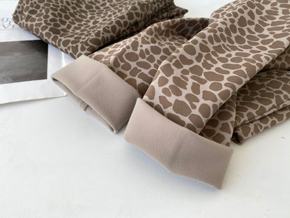 Nine Point Leopard Pattern Suede And Plush Leggings