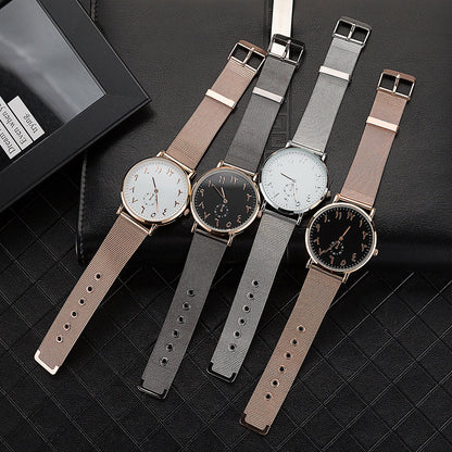 Reloj de moda con cinturón de aleación resistente al agua simple unisex