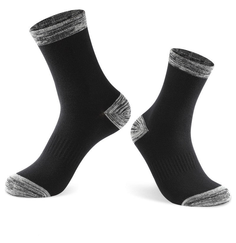 Herren-Baumwollsocken im Herbst und Winter