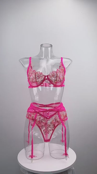 Fancy Pink Lingerie Floral Embroidery Sexy Thongs Garter Bra Suit 3-Pieces Delicate Luxury Lace Beautiful Underwear