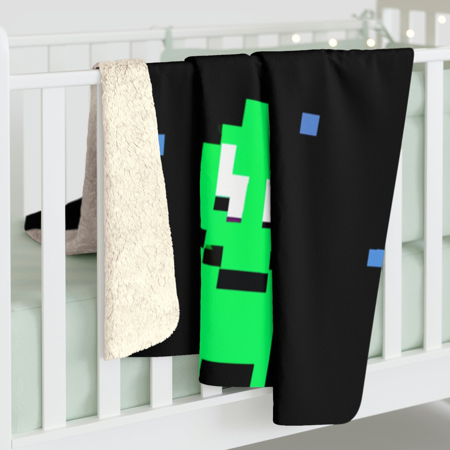 "Testigo solitario del cielo nocturno" - The Alien Sherpa Fleece Blanket Pixel Art