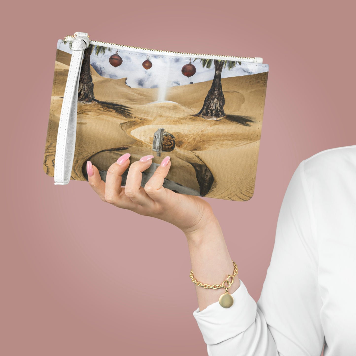 Das Trugbild des Wüstensandes - Die Alien Clutch Bag