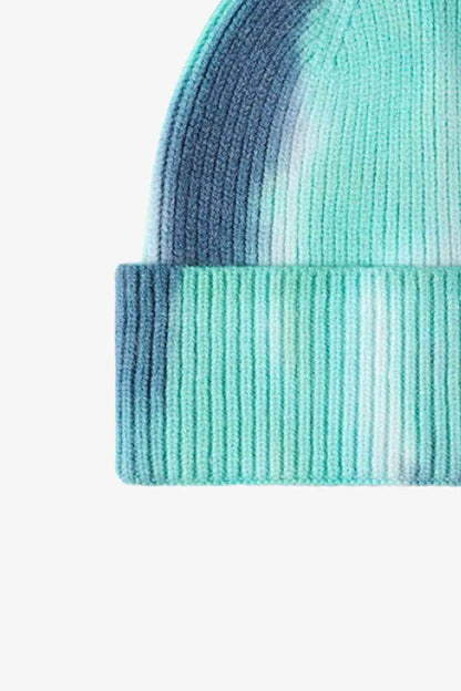 Gorro de punto con puños teñido anudado