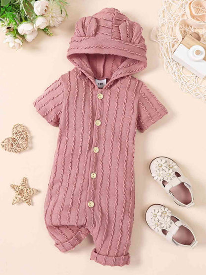 Strukturierter Baby-Jumpsuit mit Kapuze und Knopfleiste vorne und Ohren