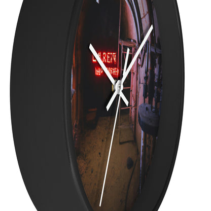 "Escapar de la fortaleza subterránea" - El reloj de pared alienígena