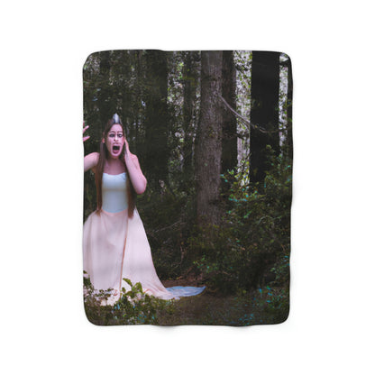 Lost Princess and the Dense Forest Tiara - The Alien Sherpa Fleece Blanket