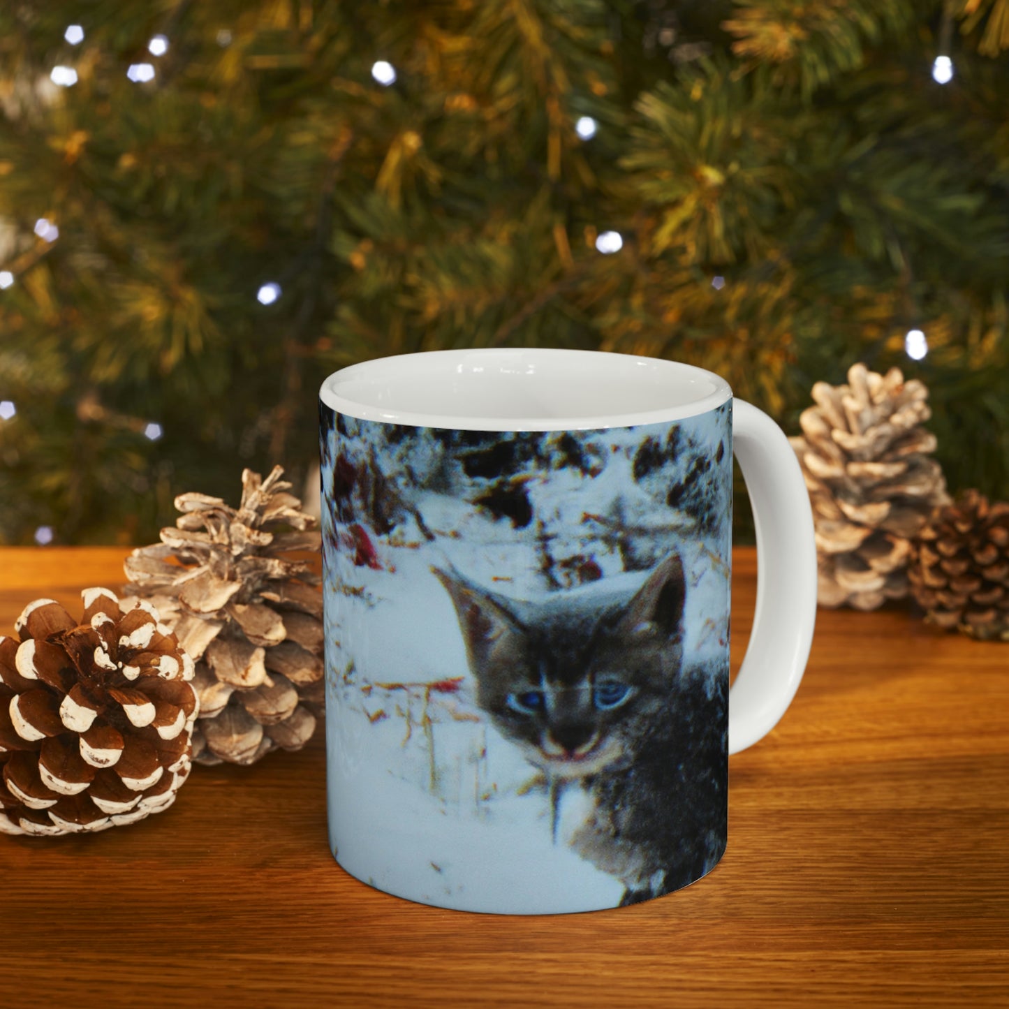 "Brave Kitten in the Frozen Storm" - The Alien Ceramic Mug 11 oz