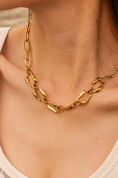 Collar de Acero Inoxidable Bañado en Oro de 18K