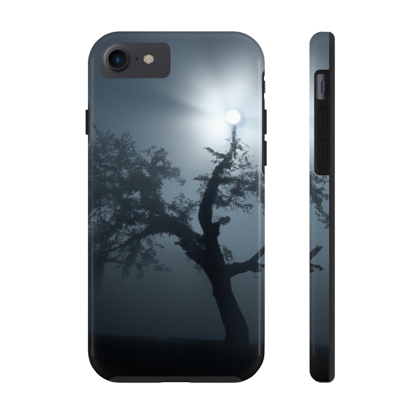 "Ein leuchtender Wächter im Nebel" - Die Alien Tough Phone Cases