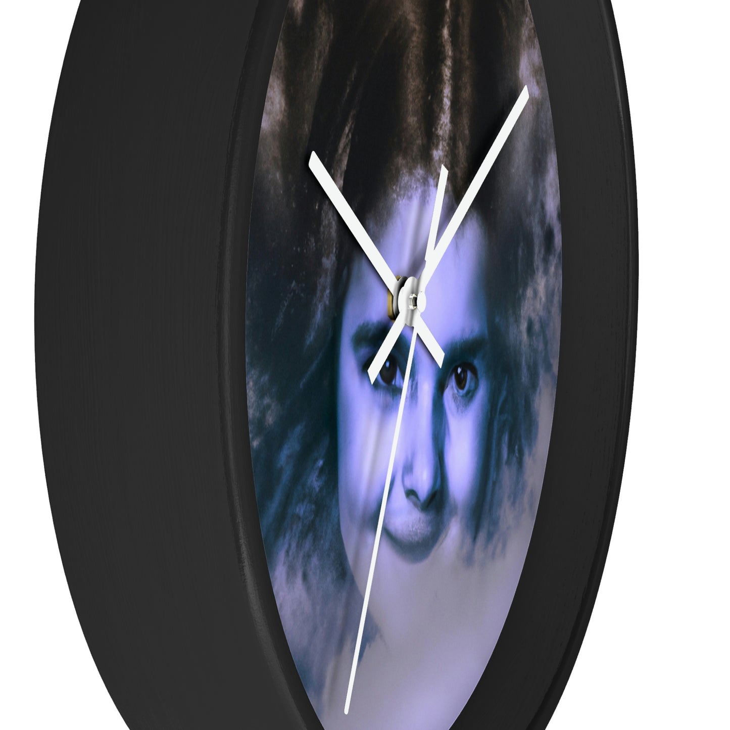 Through the Misty Veil - Die Alien-Wanduhr