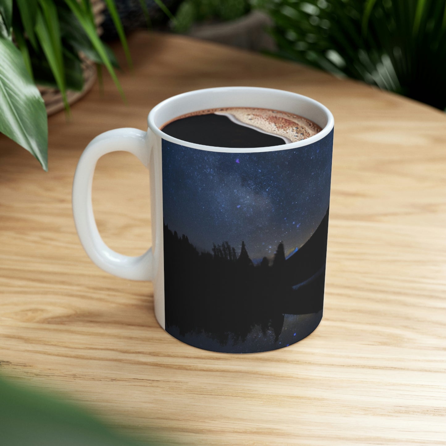 "A Starlit Tranquility" - Der Alien-Keramikbecher 11 oz