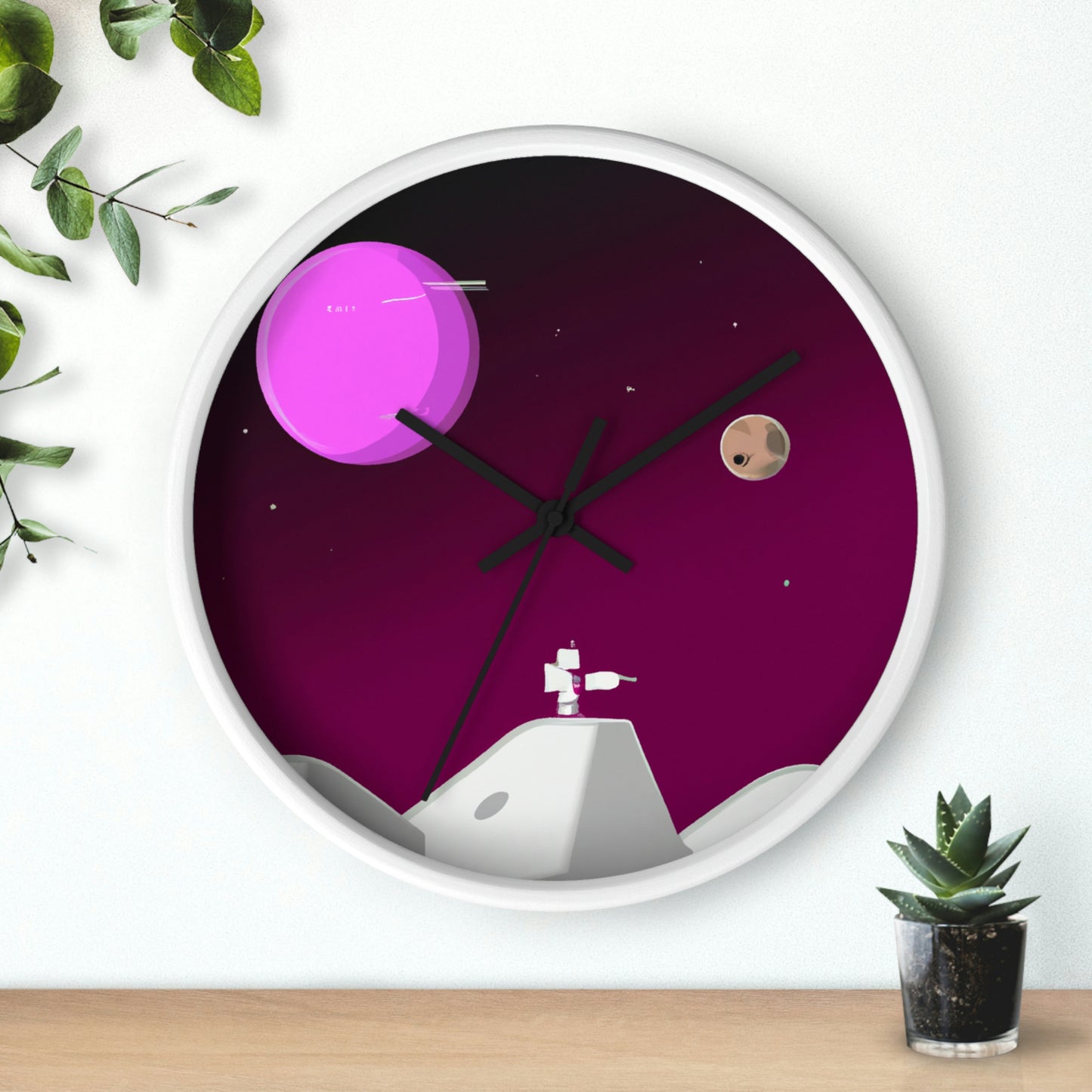 "A Moon Odyssey: Explorando otro mundo" - El reloj de pared alienígena