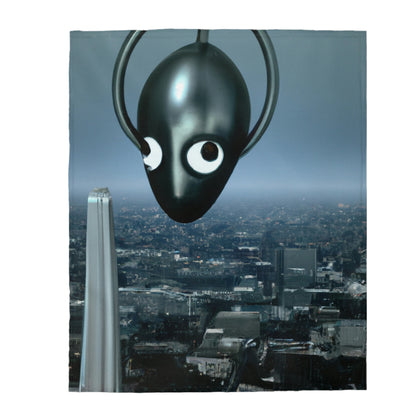 "A Distant Spark: An Alien's Search for Sanctuary in the City." - The Alien Velveteen Plush Blanket