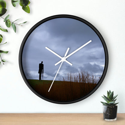 "Centinelas solitarias en el cielo de otoño" - El reloj de pared alienígena