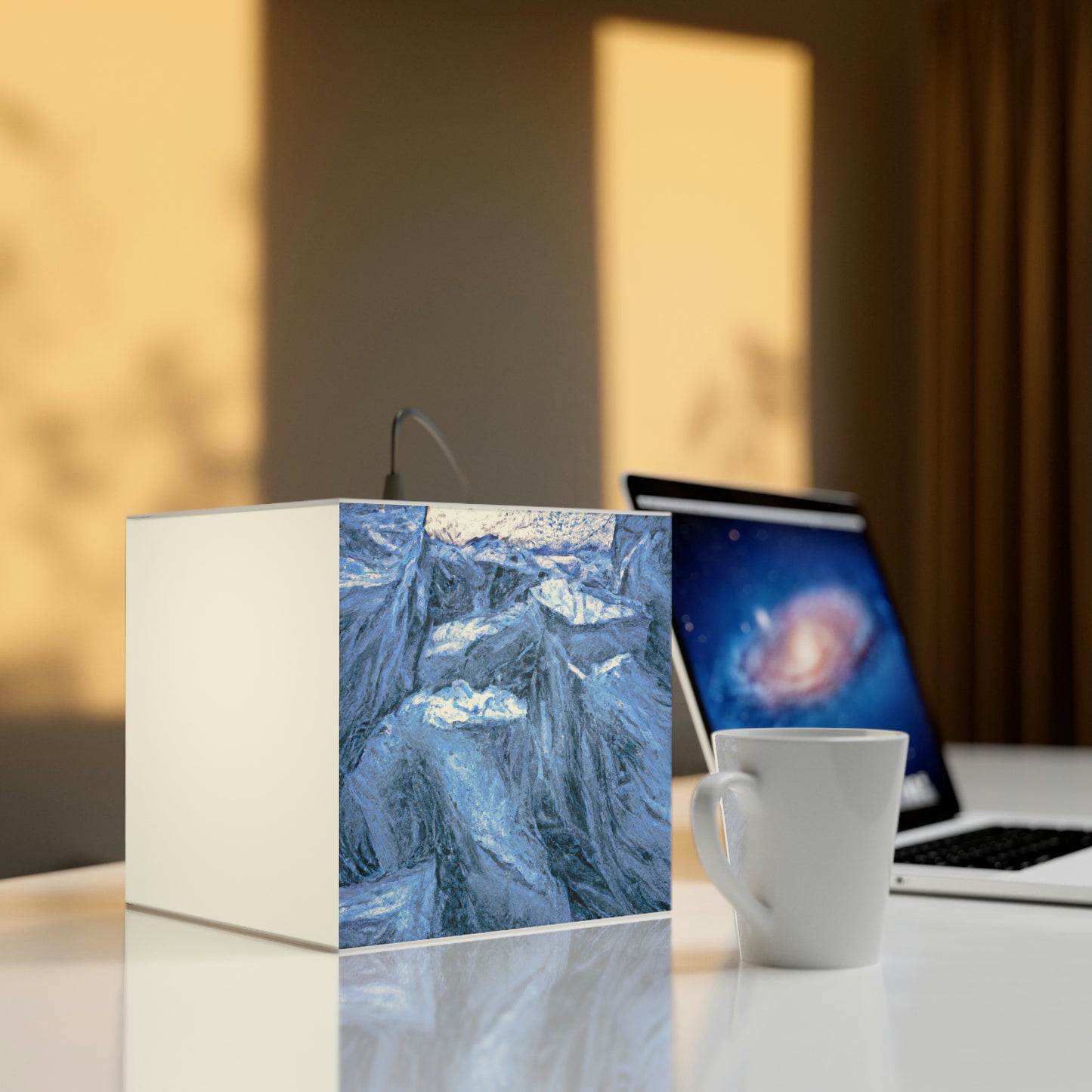 „Frozen Labyrinth“ – Die Alien Light Cube Lampe