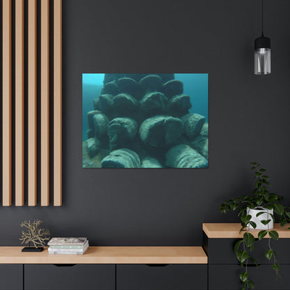 "Diving into the Lost City: Exploring the Ancient Ruins of an Underwater Civilization" - The Alien Canva