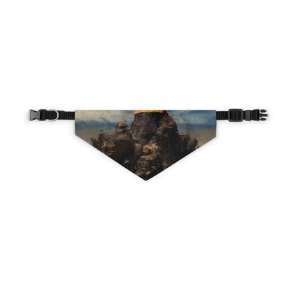 "Lonely Beacon on the Shore" - El collar de bandana para mascotas alienígenas