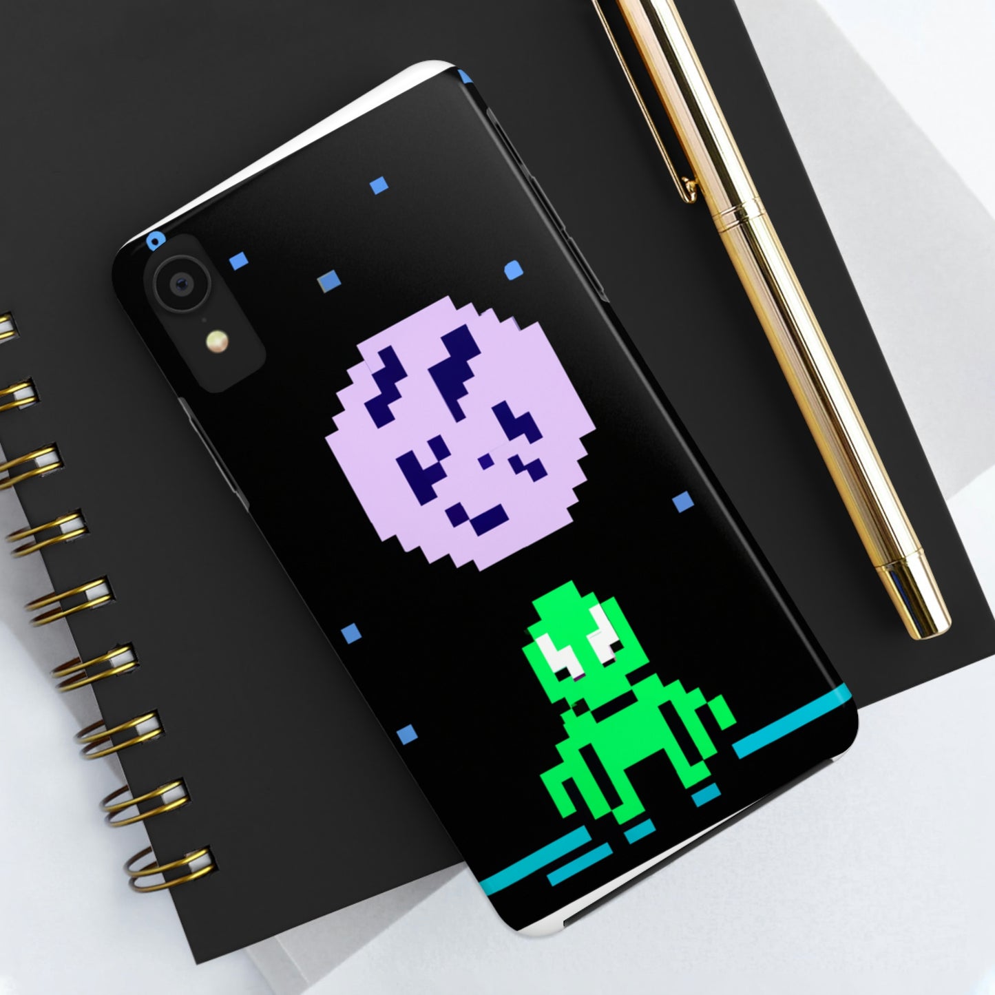 "Testigo solitario del cielo nocturno" - The Alien Tough Phone Cases Pixel Art