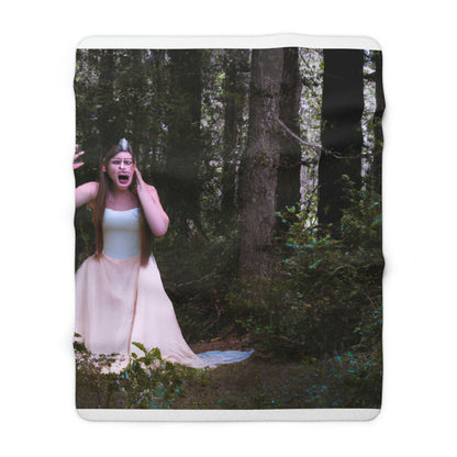 Lost Princess and the Dense Forest Tiara - The Alien Sherpa Fleece Blanket