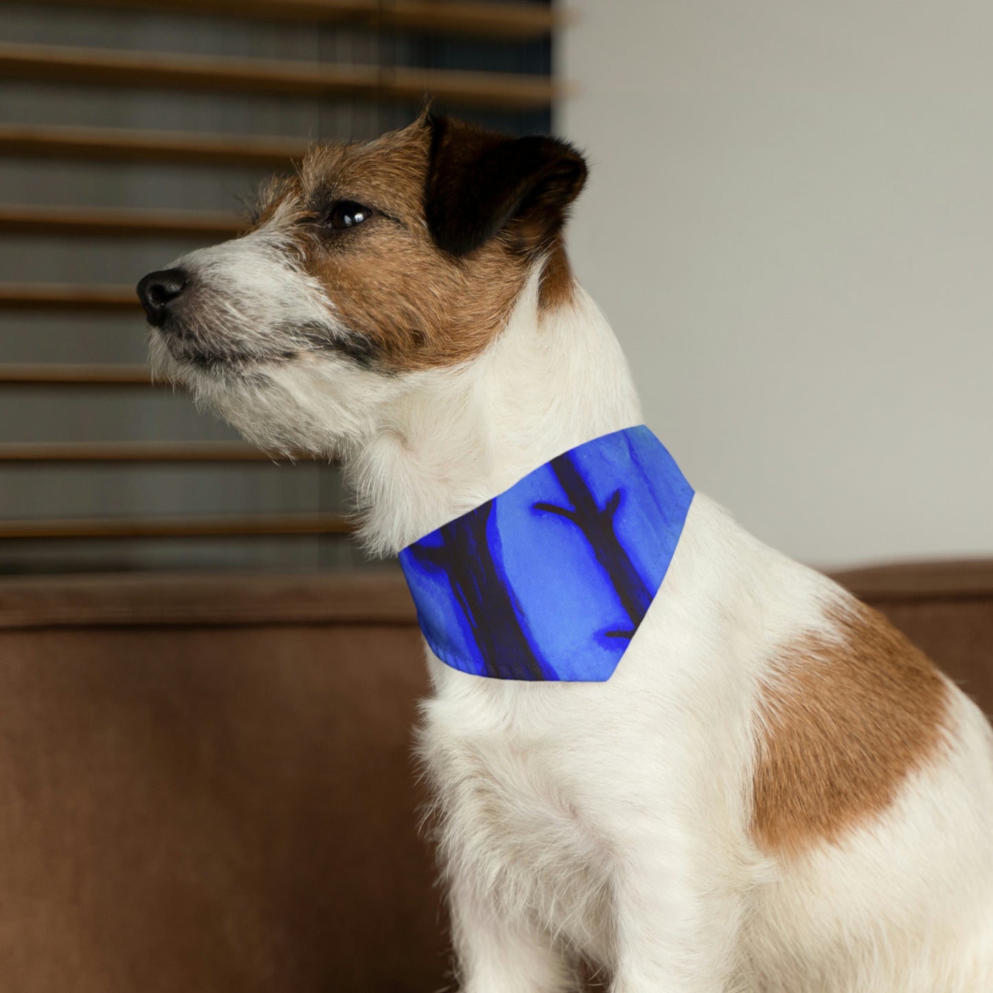 "Eine Reise durch den mondbeschienenen Wald" - Das Alien Pet Bandana Halsband