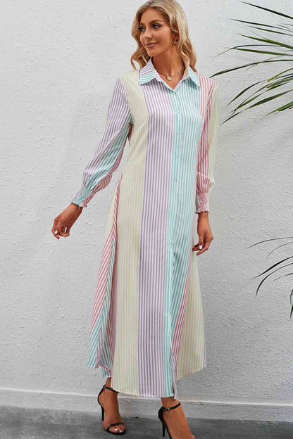 Maxi-Hemdkleid mit Regenbogenstreifen und Knöpfen