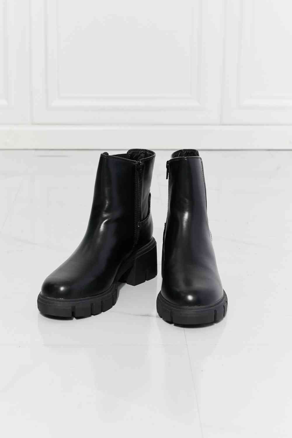 Botas Chelsea negras con suela Lug What It Takes de MMShoes