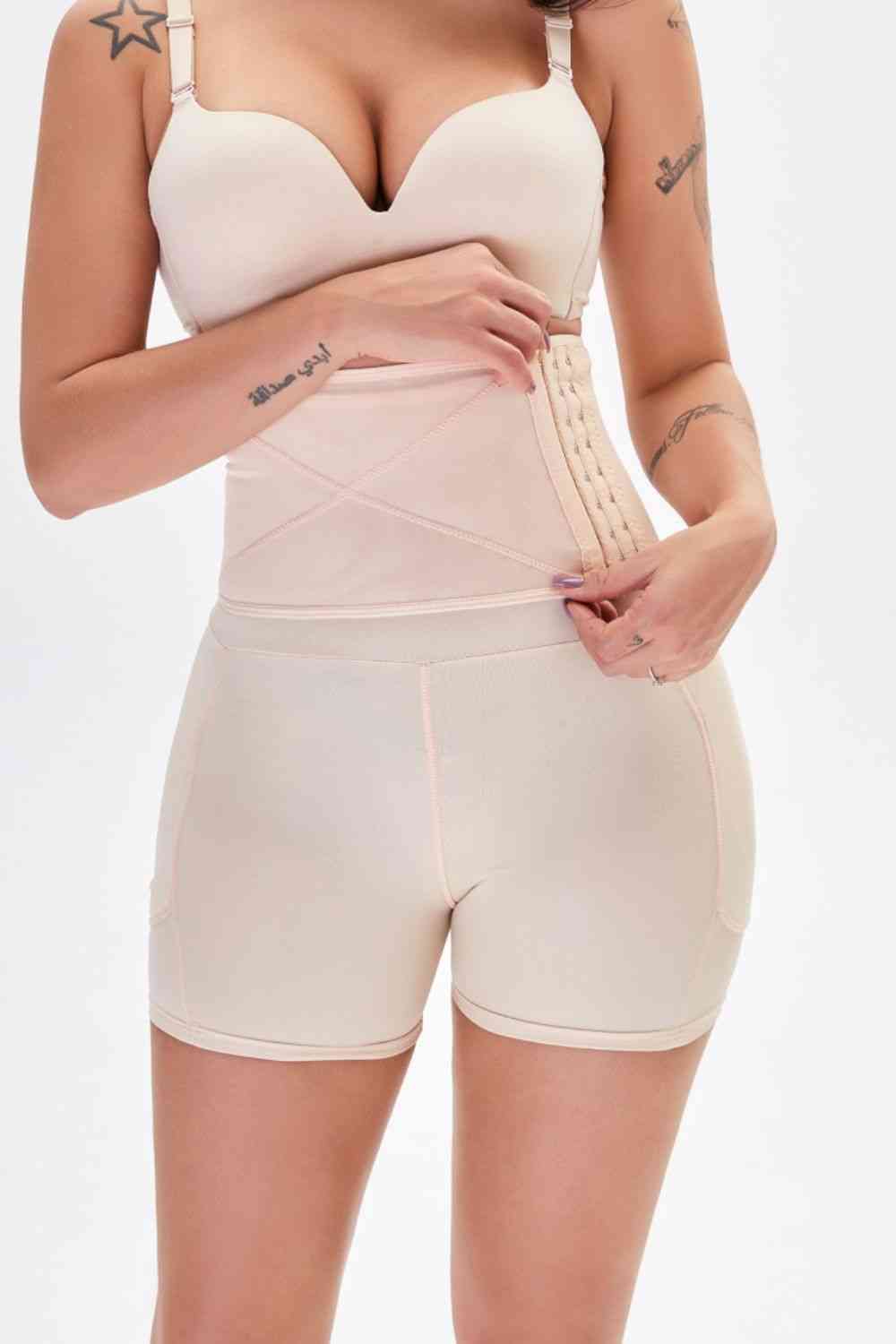 Hüftlifting-Shaping-Shorts in voller Größe