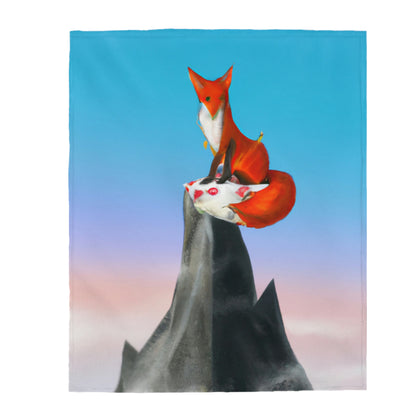 The Fox That Peaketh on the Mountain - The Alien Velveteen Plush Blanket