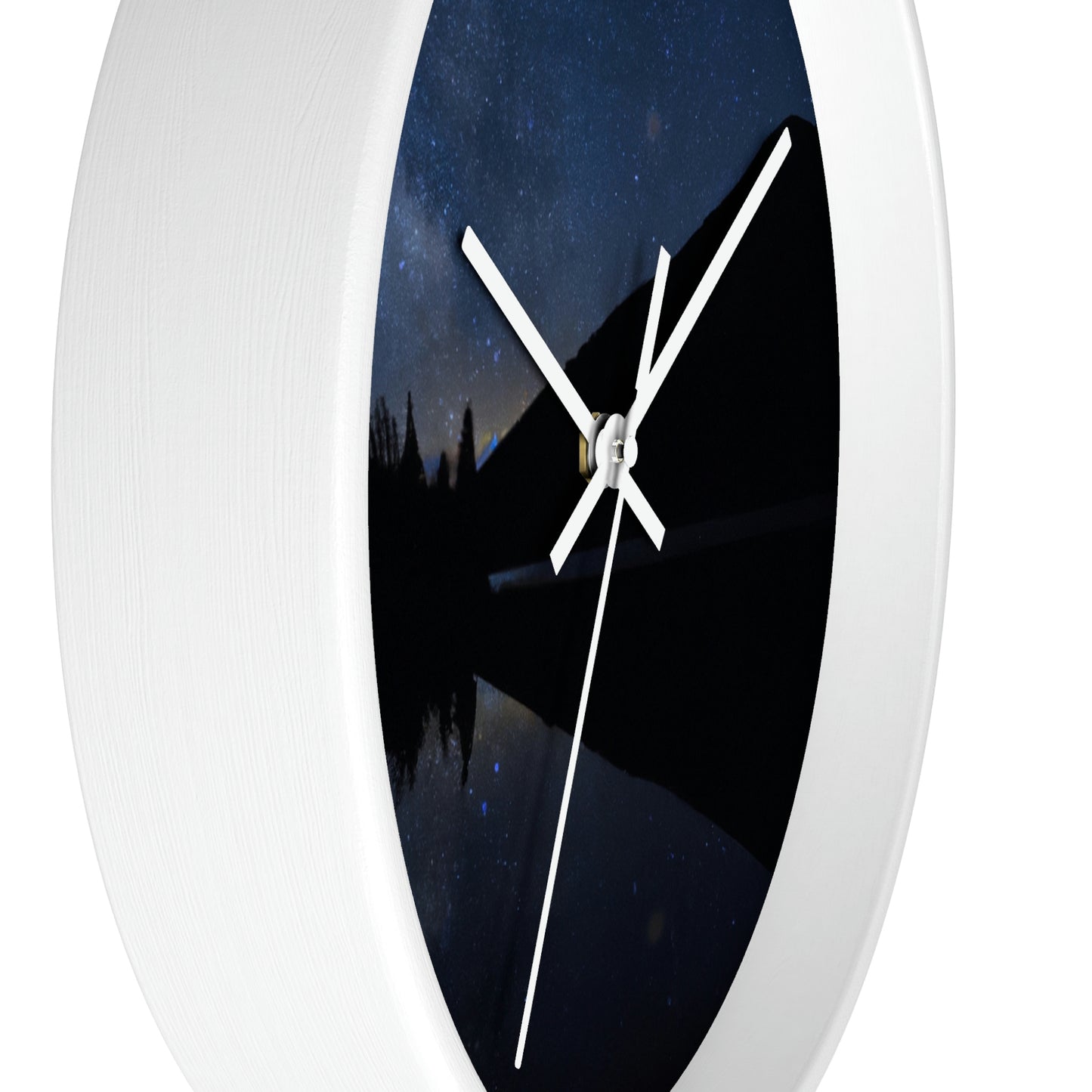 "Una tranquilidad iluminada por las estrellas" - El reloj de pared alienígena