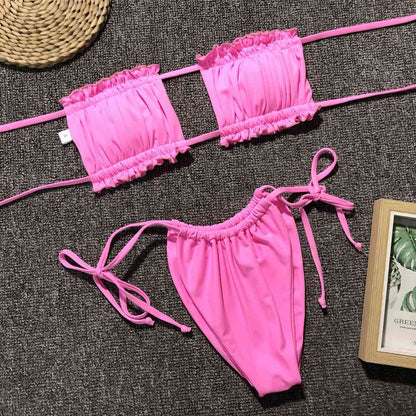 Gerafftes Bikini-Set mit Rüschenbesatz