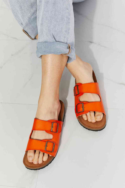 Sandalias naranjas con doble banda Feeling Alive de MMShoes