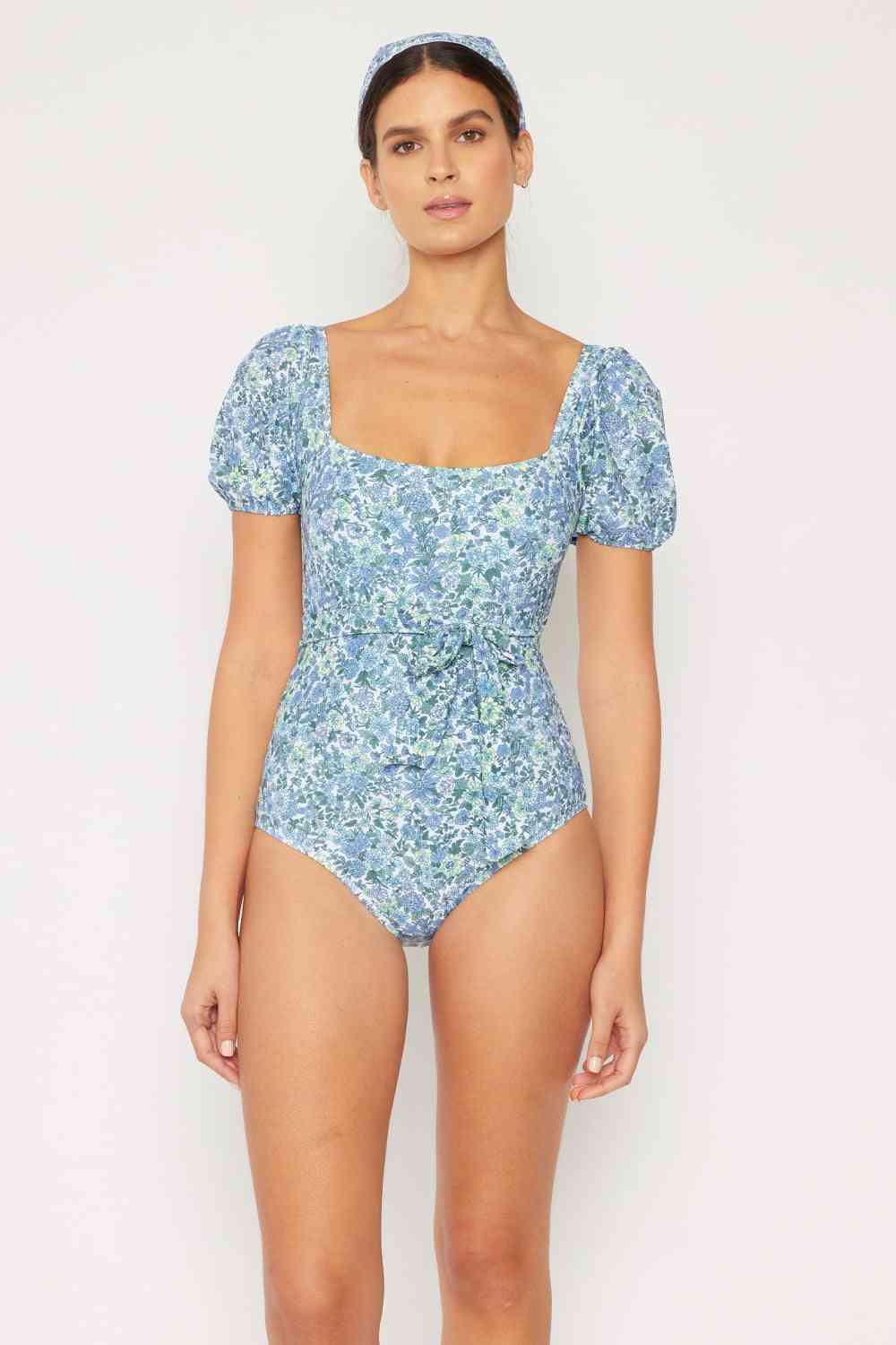 Traje de baño de una pieza en azul con mangas abullonadas Salty Air de Marina West Swim