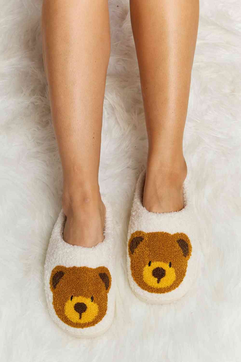 Plüsch-Slipper mit Melody-Teddybär-Print