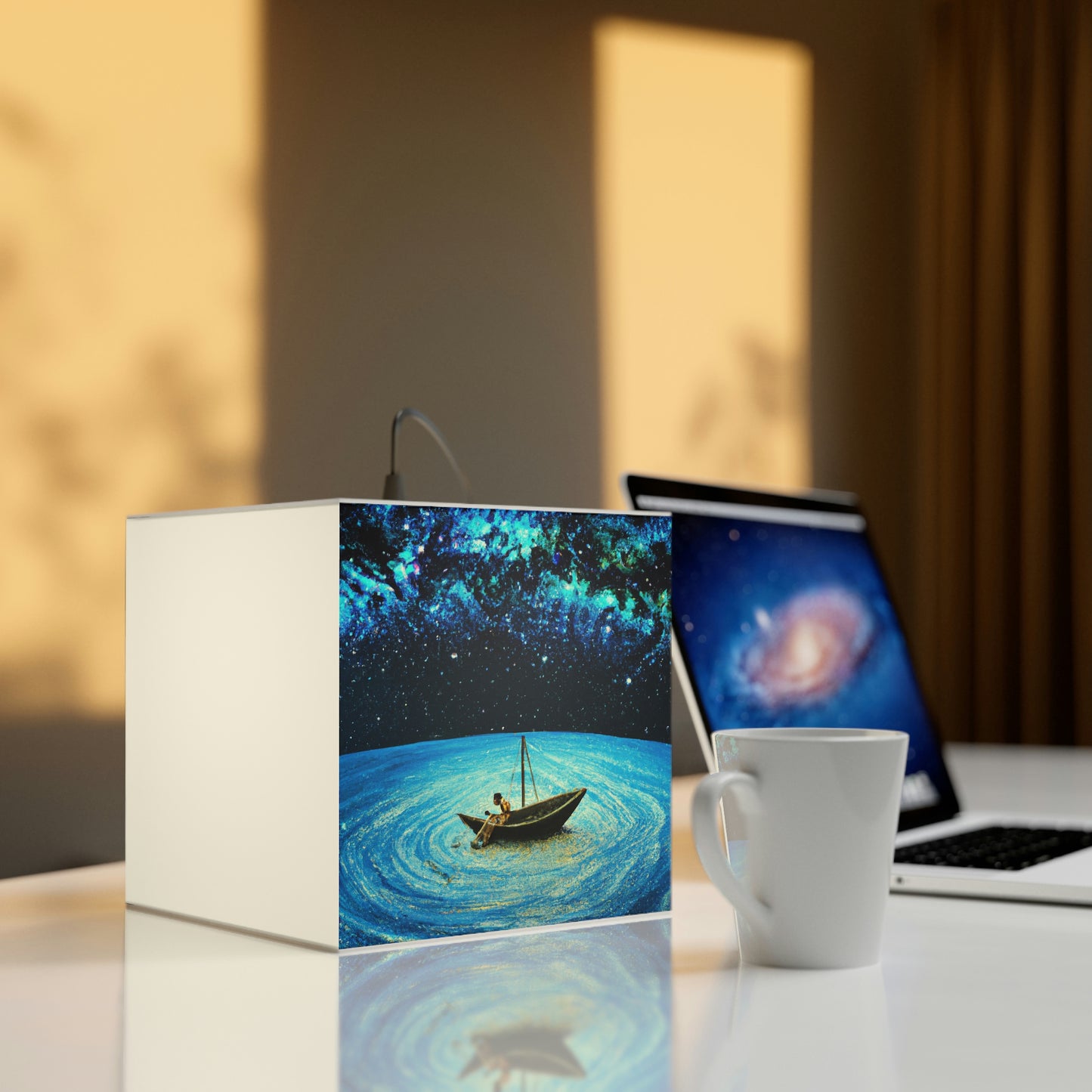 "Eine Reise des Sternenlichts". - Die Alien Light Cube Lampe